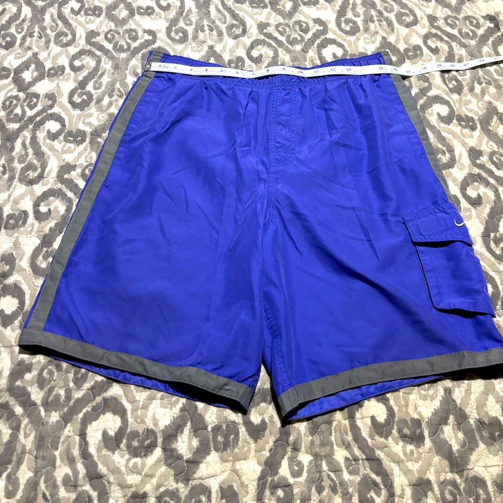 Nike Men's Blue and Gray Athletic Shorts Size Small